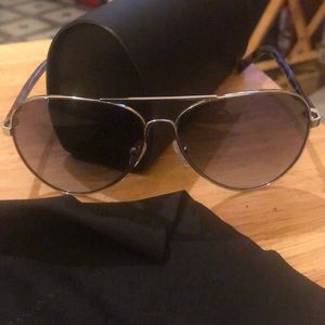 Banana Republic beautiful sunglasses! Look!!